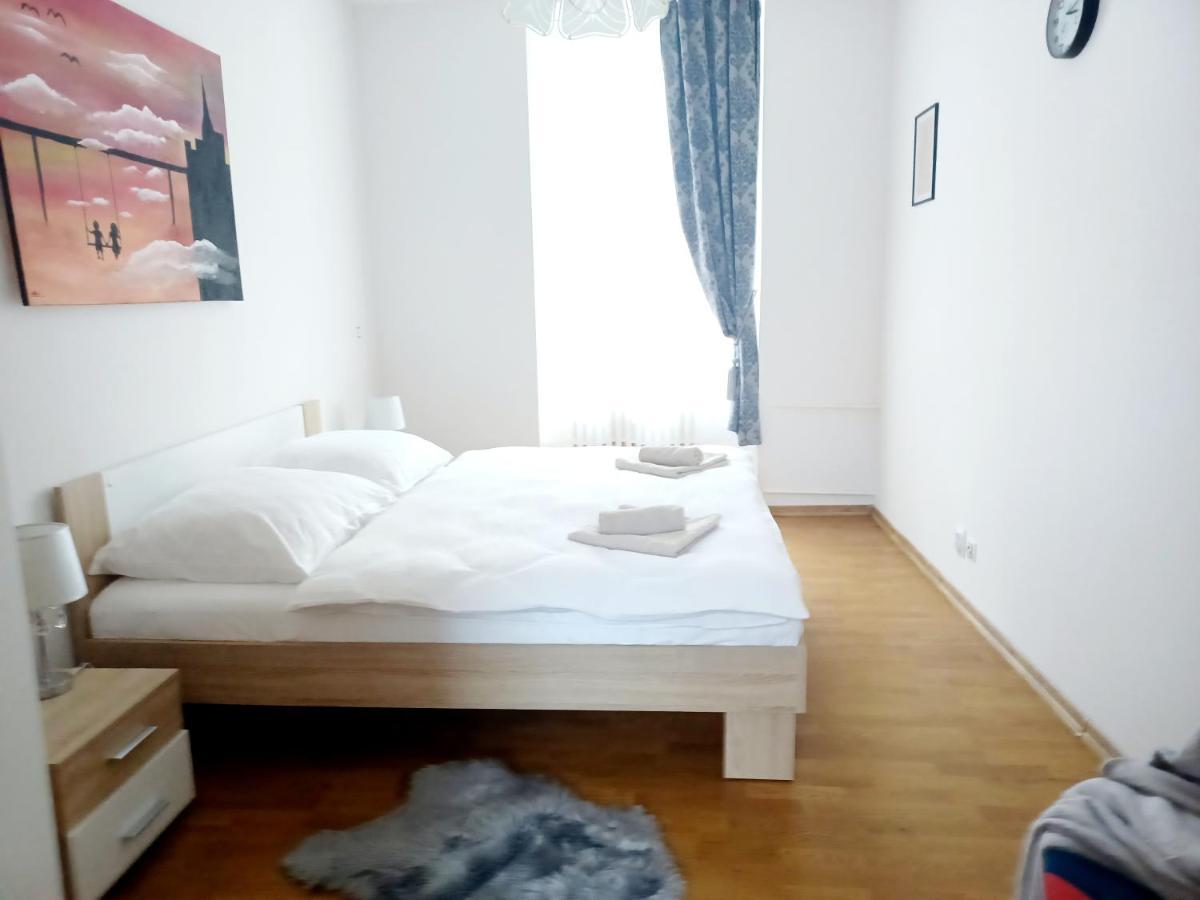 Apartment Hlavni マリアーンスケー・ラーズニェ エクステリア 写真
