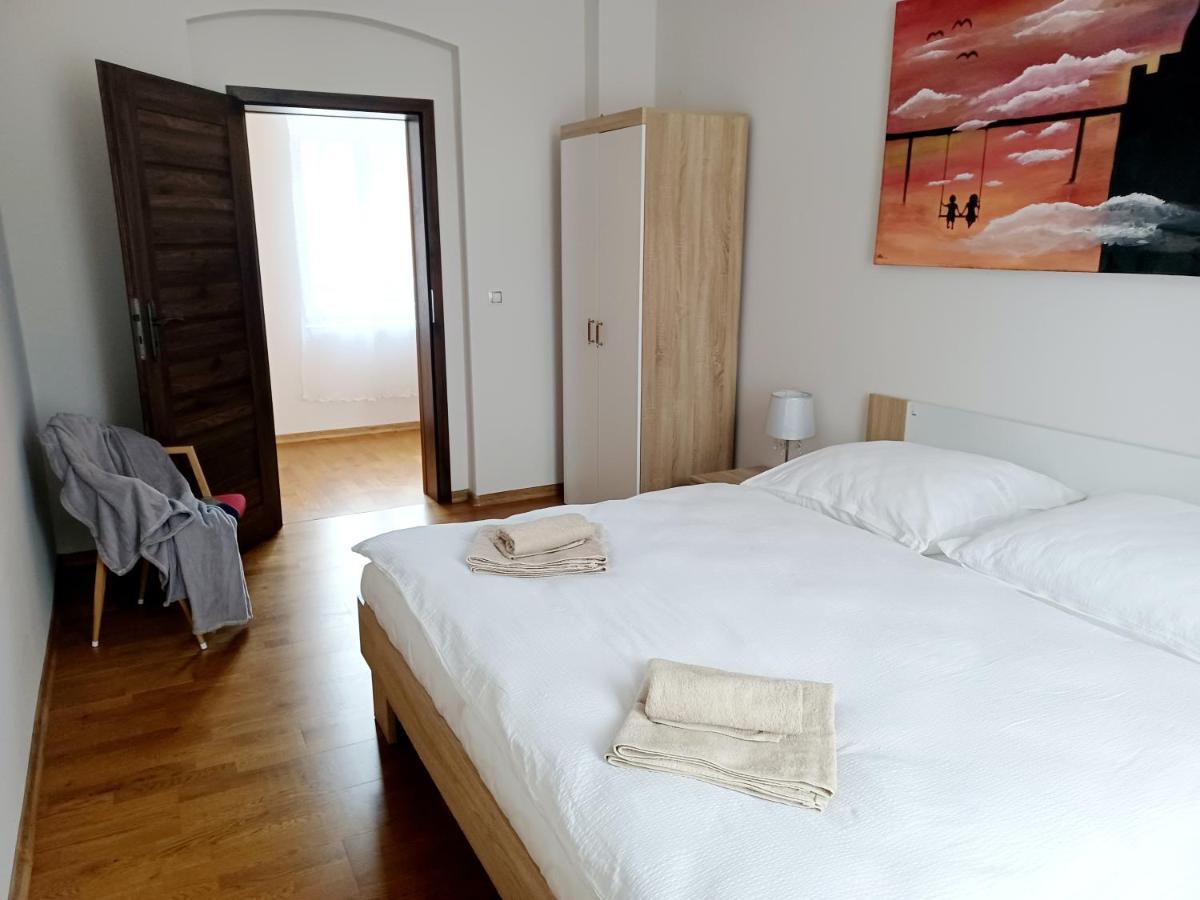Apartment Hlavni マリアーンスケー・ラーズニェ エクステリア 写真