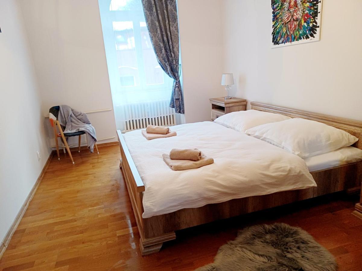 Apartment Hlavni マリアーンスケー・ラーズニェ エクステリア 写真