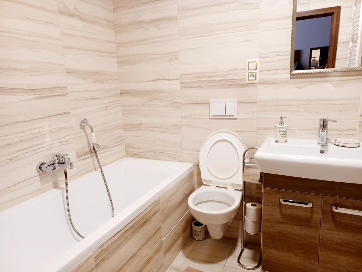 Apartment Hlavni マリアーンスケー・ラーズニェ エクステリア 写真