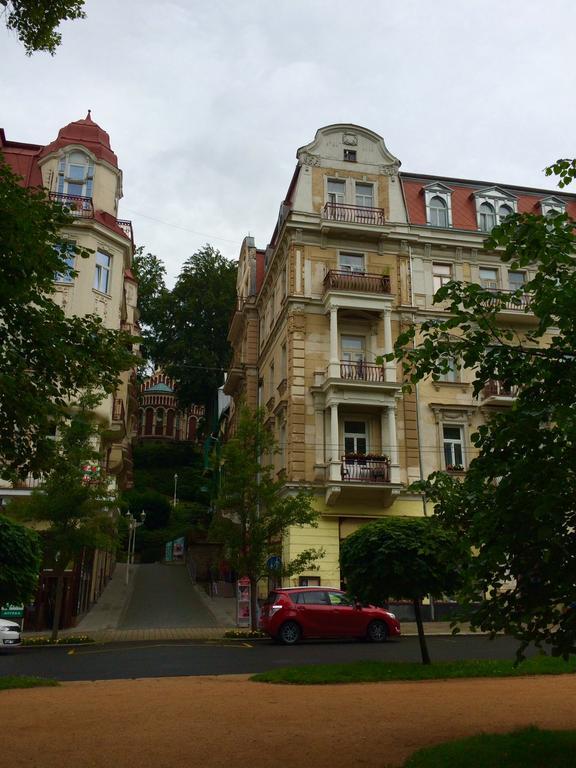Apartment Hlavni マリアーンスケー・ラーズニェ エクステリア 写真